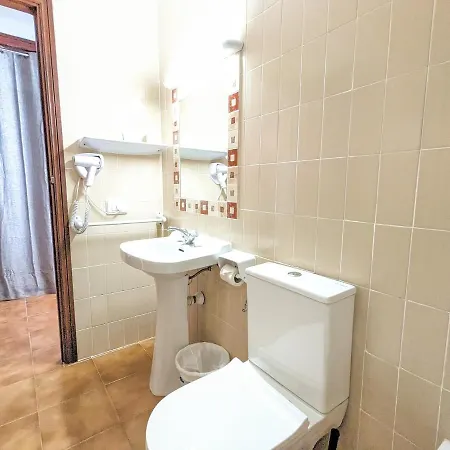 호텔 Don Carlos 3*