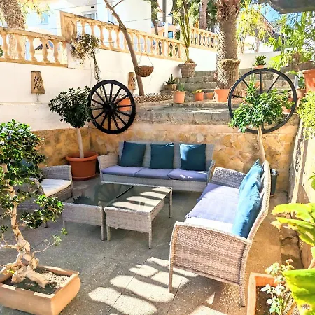 Don Carlos Guest house 2*